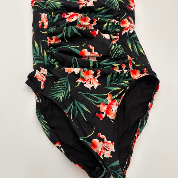 F&F Floral One Piece Swimsuit Size 8 - Picture 6 of 7